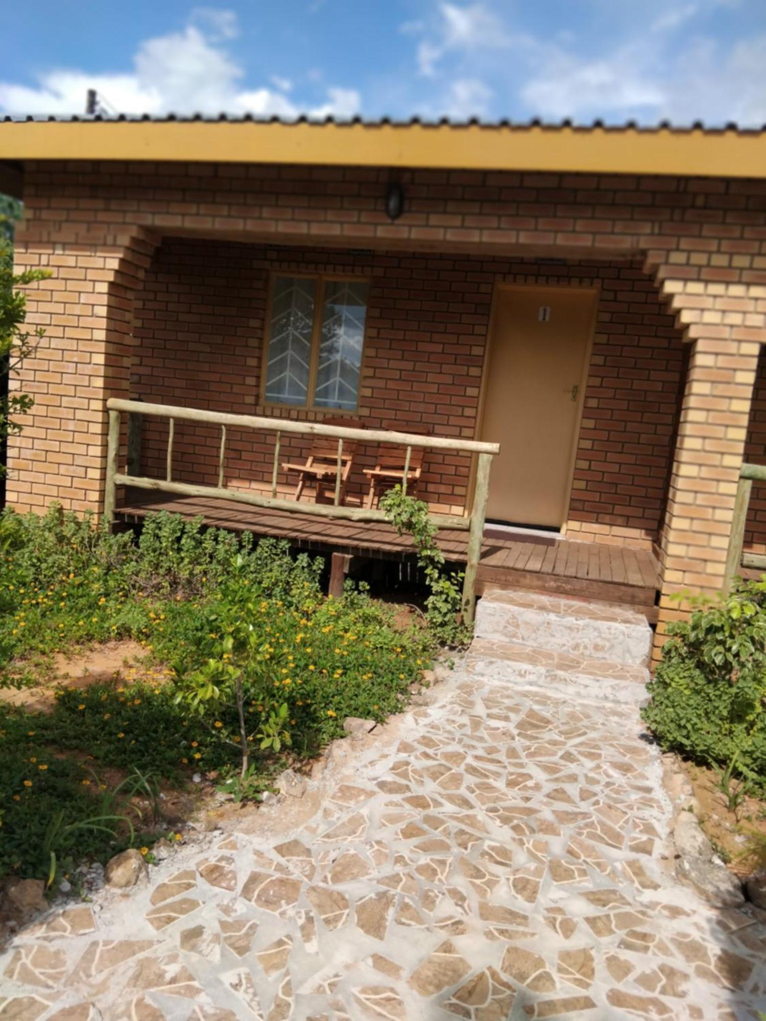 Sunshinevibe Guest House Kasane Exterior photo